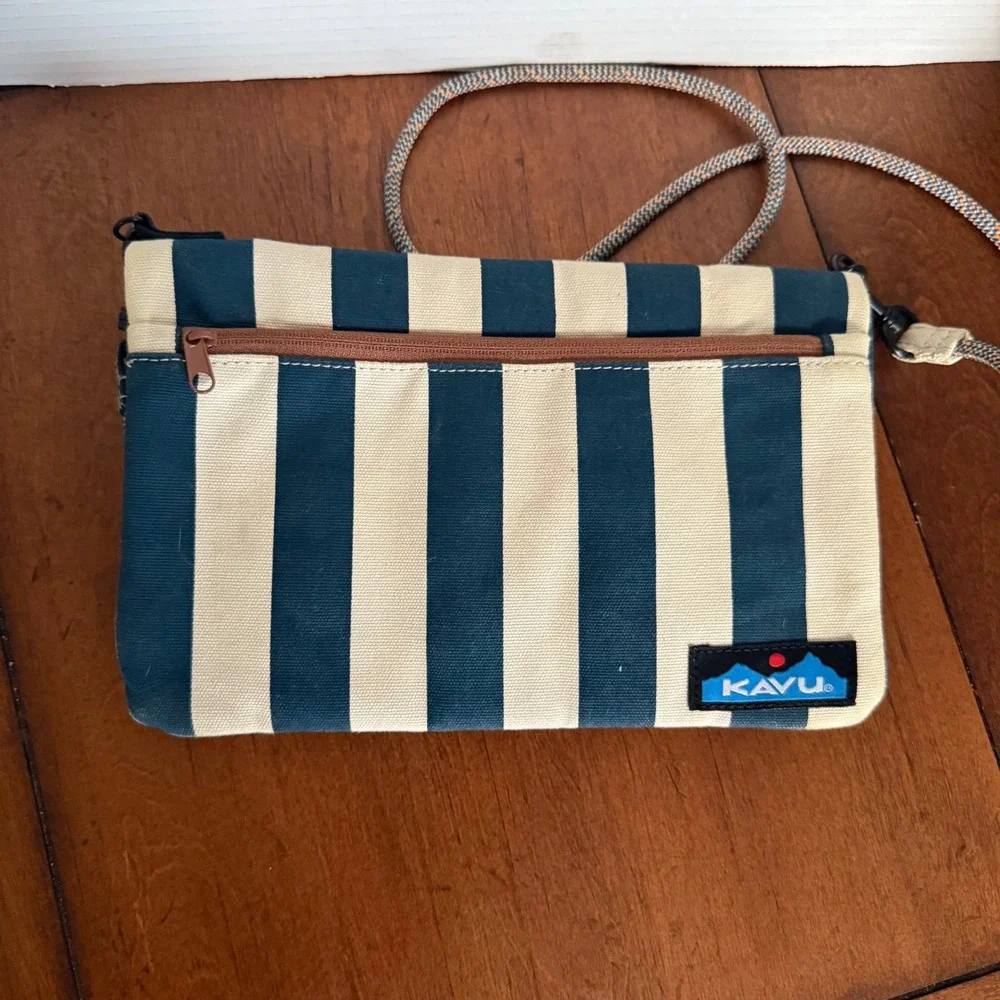 KAVU Canvas Striped Crossbody Bag Small Purse Pouch Teal‎ Cream Rope Strap